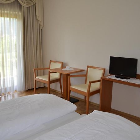 Hotel Greifenstein Терлано Стая снимка