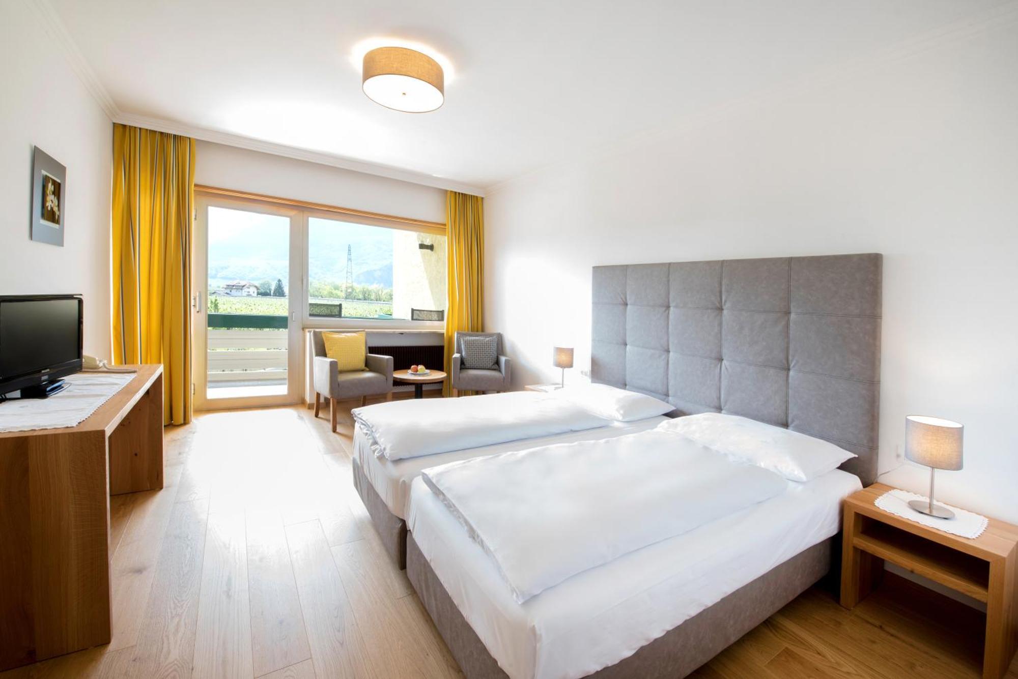 Hotel Greifenstein Терлано Стая снимка