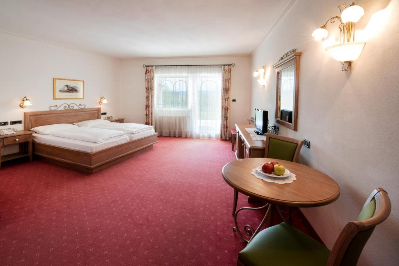 Hotel Greifenstein Терлано Екстериор снимка