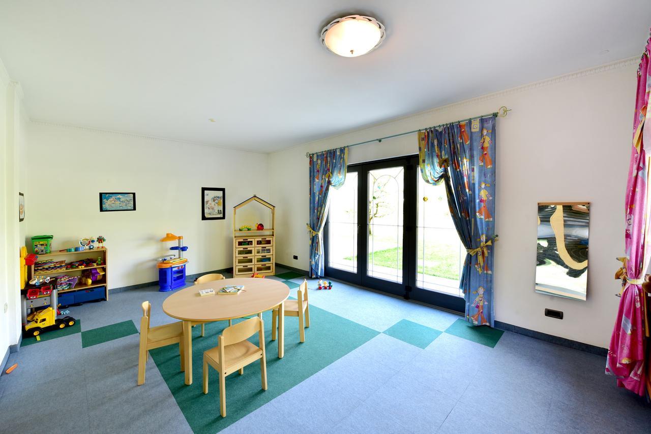 Hotel Greifenstein Терлано Екстериор снимка