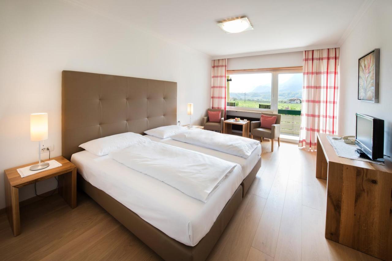 Hotel Greifenstein Терлано Стая снимка